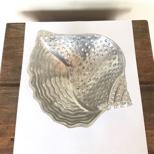 Mariposa Conch Serving Dish